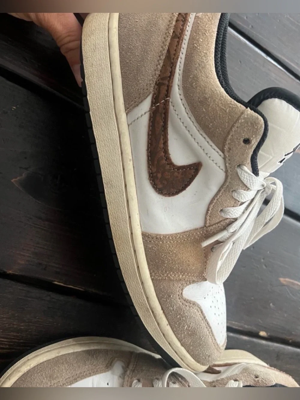 Jordan Low Top Sneakers - White, Beige & Brown